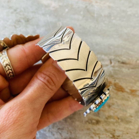 SOLD ♥️ Navajo ♥️ Robert Yellowhorse Sterling Silver & Turquoise Cuff - Picture 6 of 14